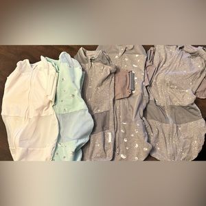 5 Snoo Happiest Baby sleep sacks. Compatible with the Snoo smart bassinet.